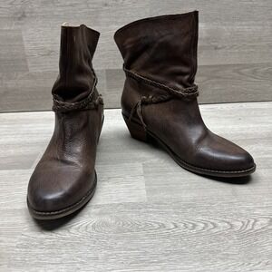 Latigo Dosha ankle bootie brown leather. Braided Strap Detail  Womans‎ Size 10M